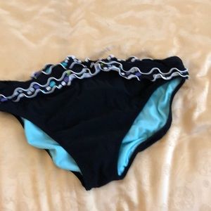 Ruffle full back hipster bikini bottom. Size 12